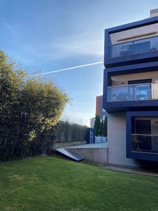 Nuevo Terraza: Spacious 2-Bedroom with Parking Llanes Exterior photo